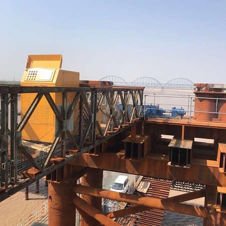 精量电子-为齐鲁黄河大桥项目提供液压同步顶升系统